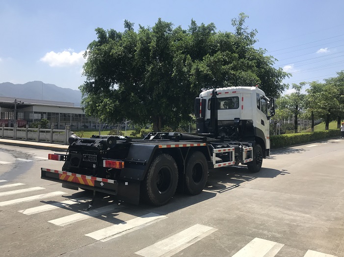 Natural Gas Hook-lift Garbage Truck – FLM5250ZXXDF6NG