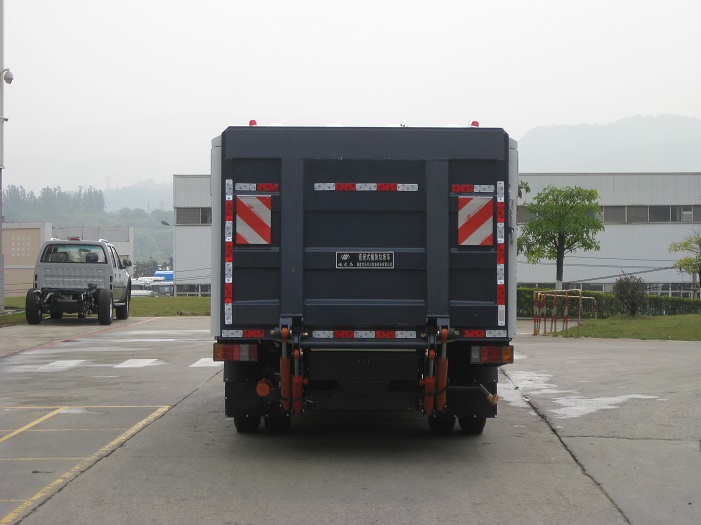 Sealed Garbage Bin Carrier – FLM5080XTYQL6