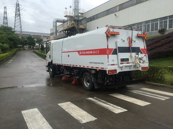 Natural Gas Washing & Sweeping Truck – FLM5080TXSDF6NGS