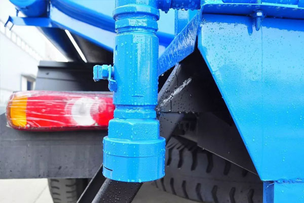 Camion de suppression de poussière multifonctionnel