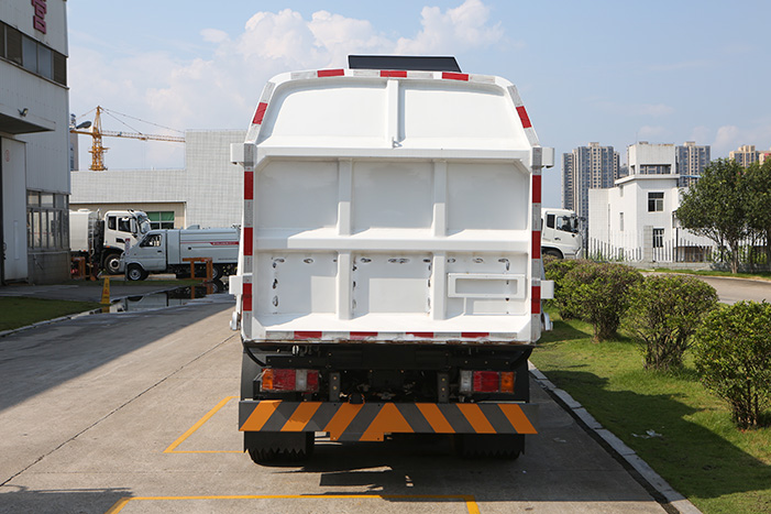 Docking-type Garbage Truck – FLM5070ZDJQL6