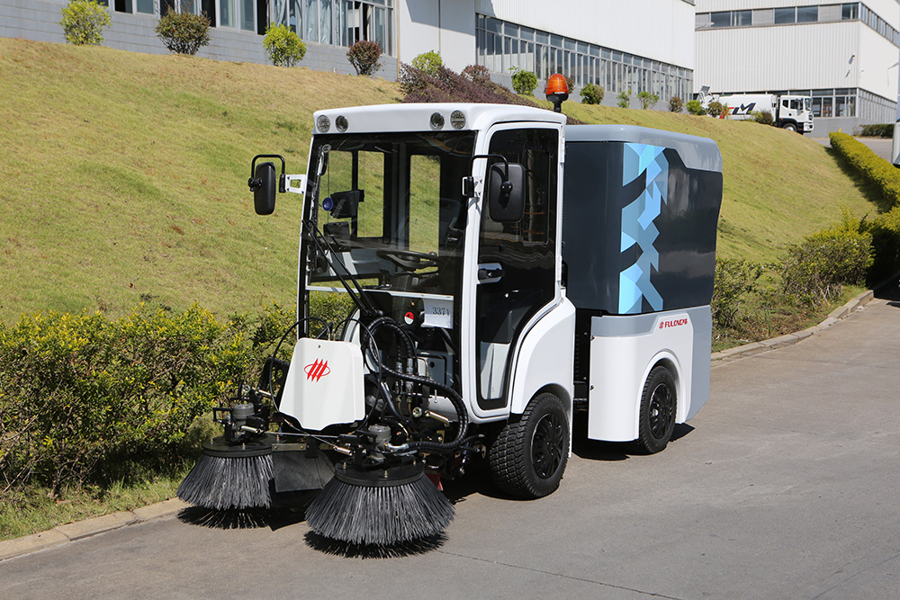 small pure electric road sweeper