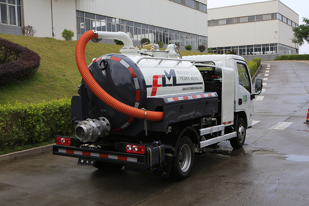 pure electric sewage suction truck