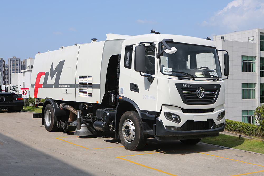 dernier camion aspirateur de 18 tonnes