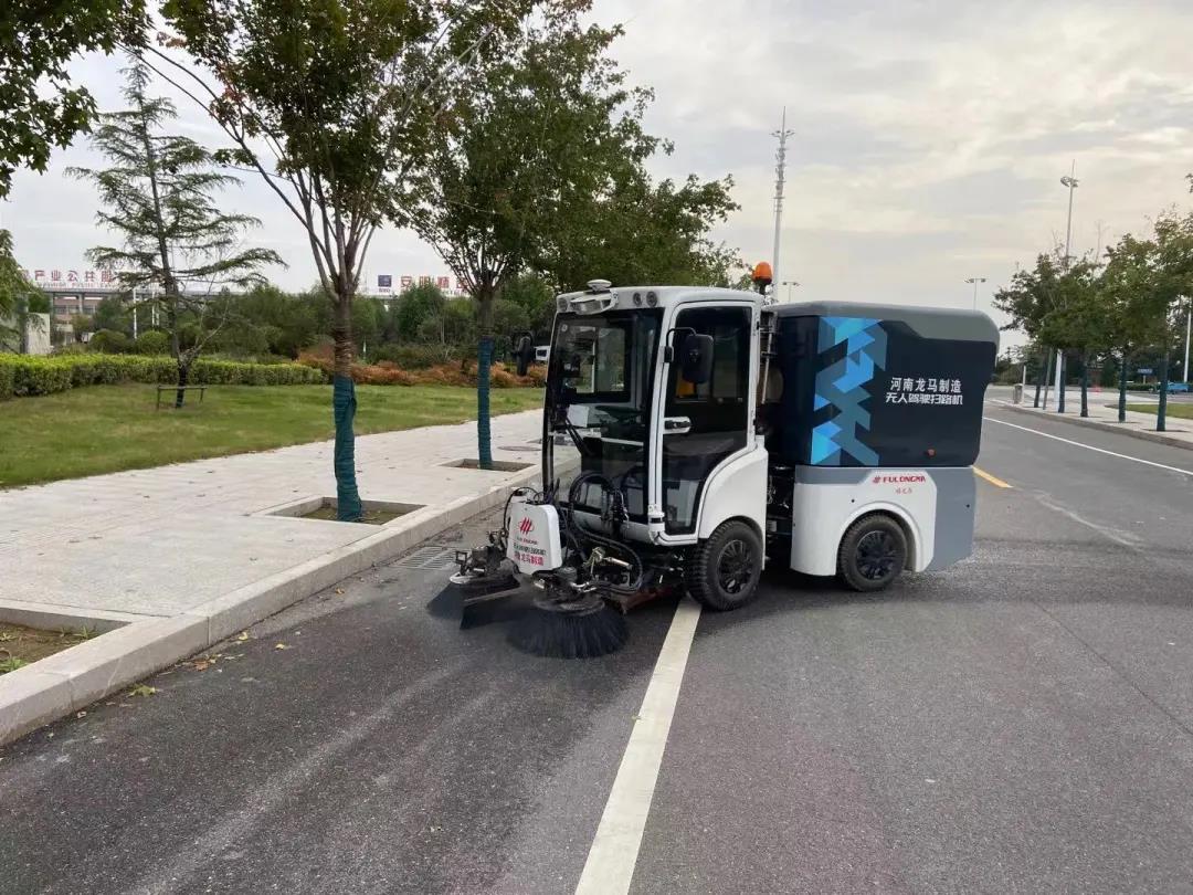 electric road sweeper