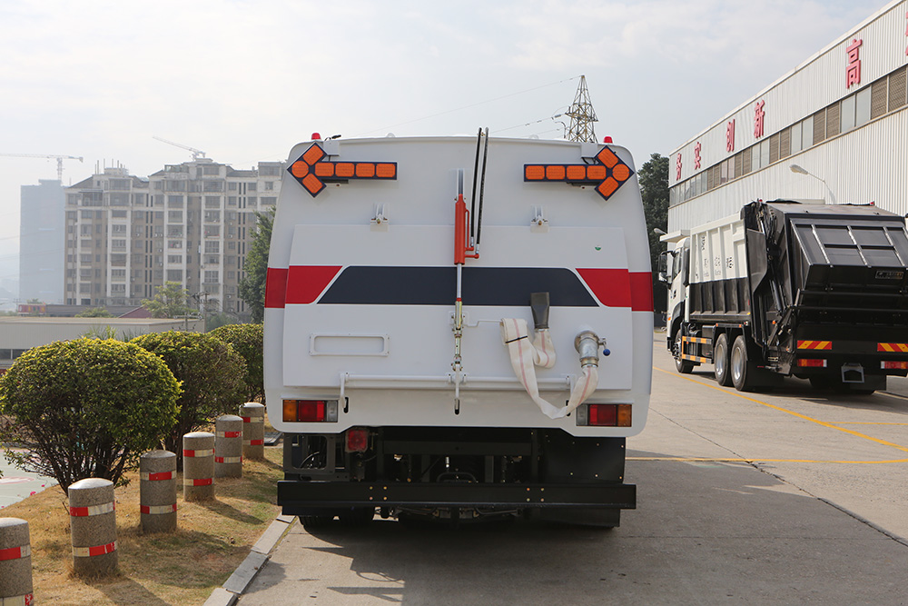 latest 11-ton road sweeper