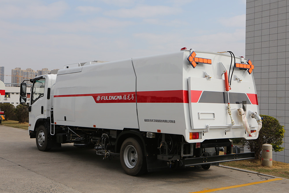 latest 11-ton road sweeper