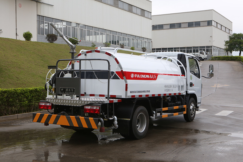 small sprinkler truck