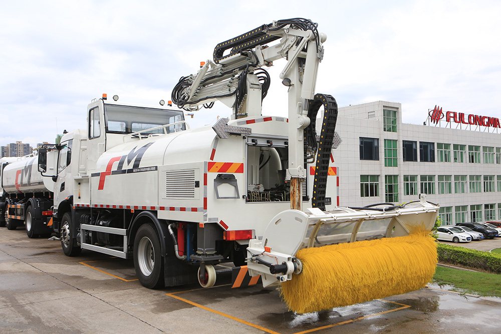 camion de nettoyage des murs