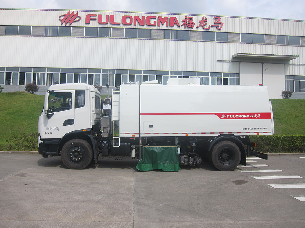 dry and wet sweeper truck