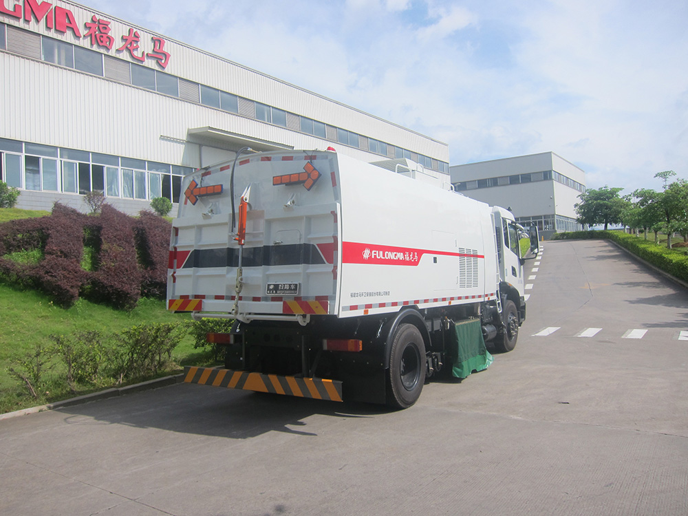 dry and wet sweeper truck