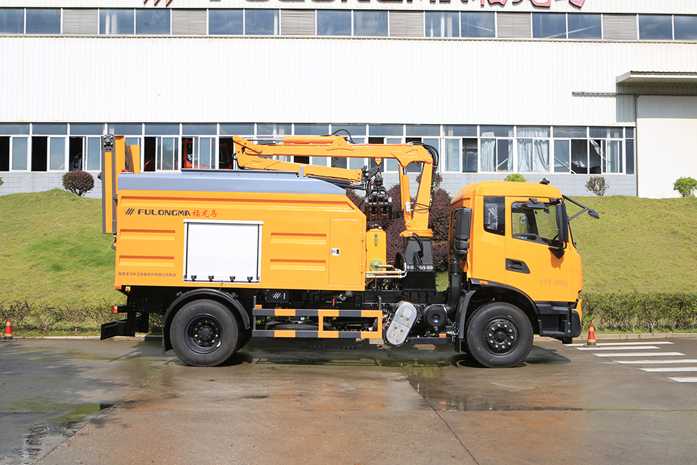 camion de concassage de déchets