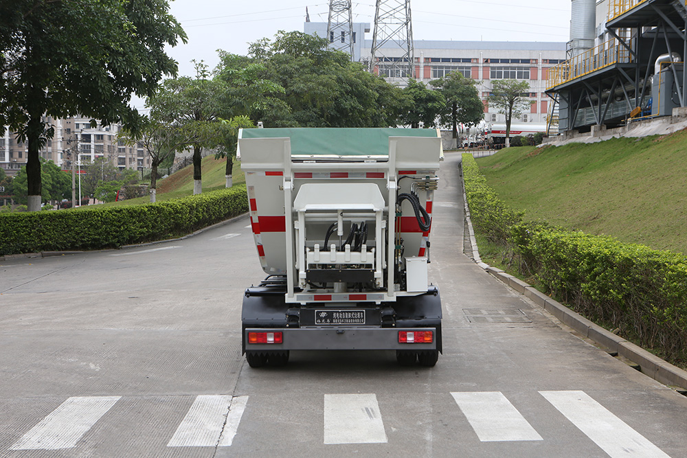 camion à ordures à chargement automatique purement électrique
