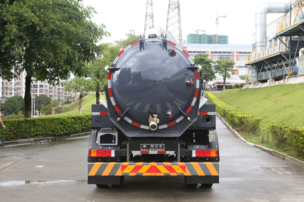 Sewage Suction Truck