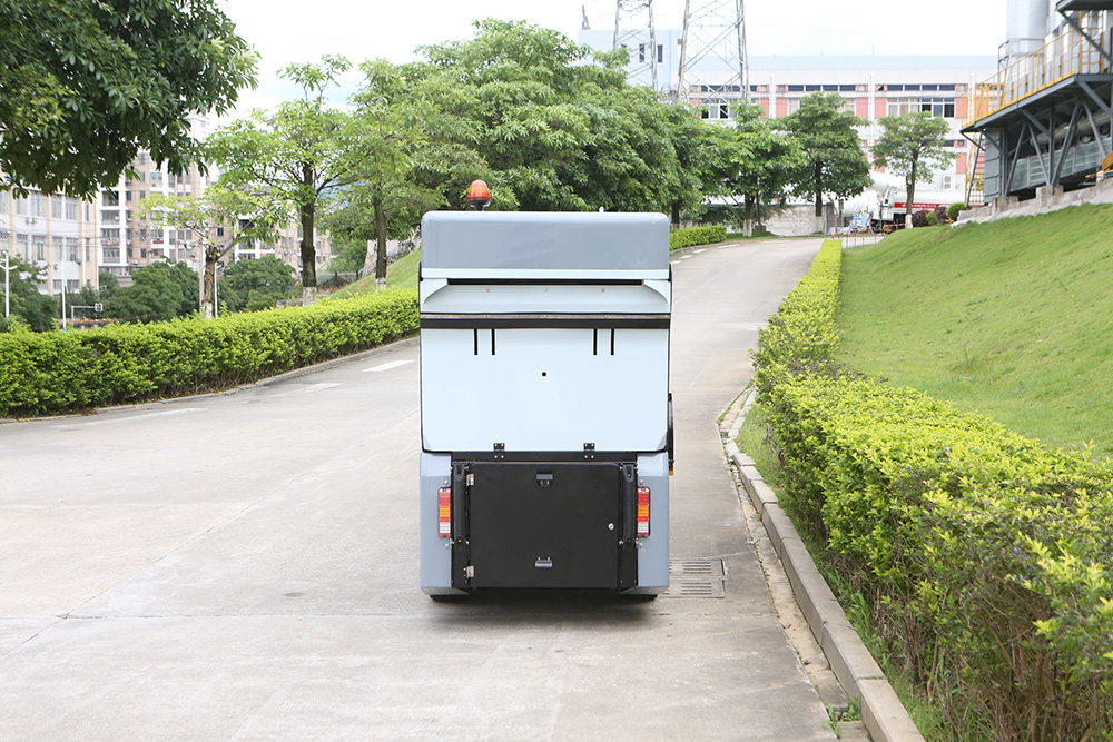 pure electric snow removal vehicle