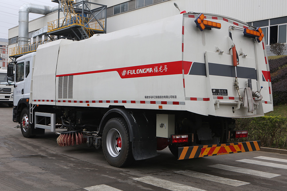 natural gas cleaning and sweeping truck