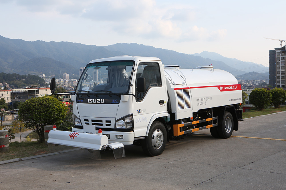 camion de nettoyage haute pression