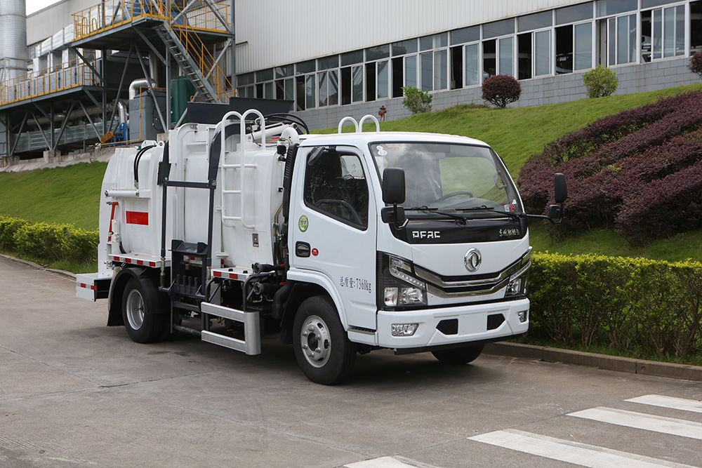 kitchen garbage truck