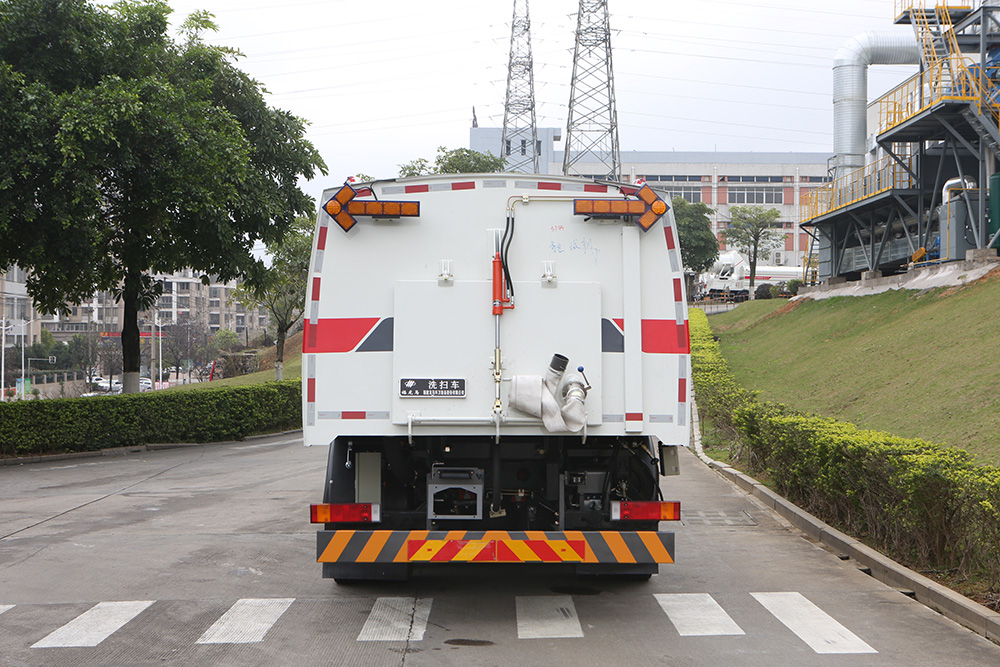 large 18-ton sweeper