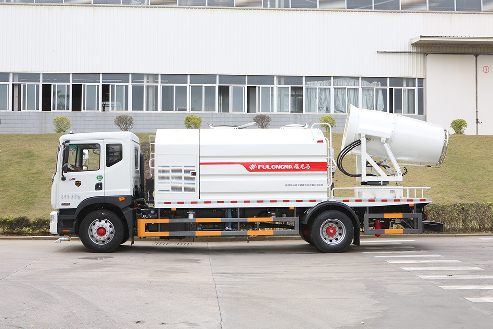 18-ton multi-functional dust suppression truck