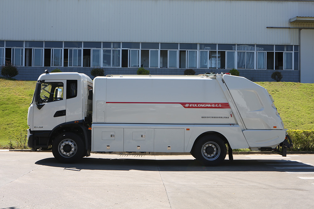 grand camion à ordures à compression de 18 tonnes