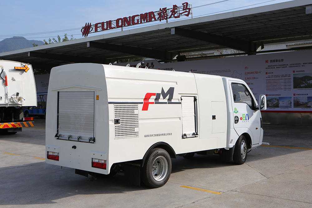 pure electric road maintenance vehicle