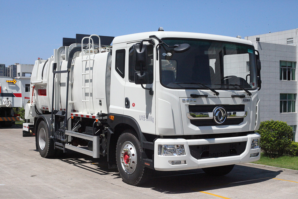 latest 18-ton kitchen waste truck