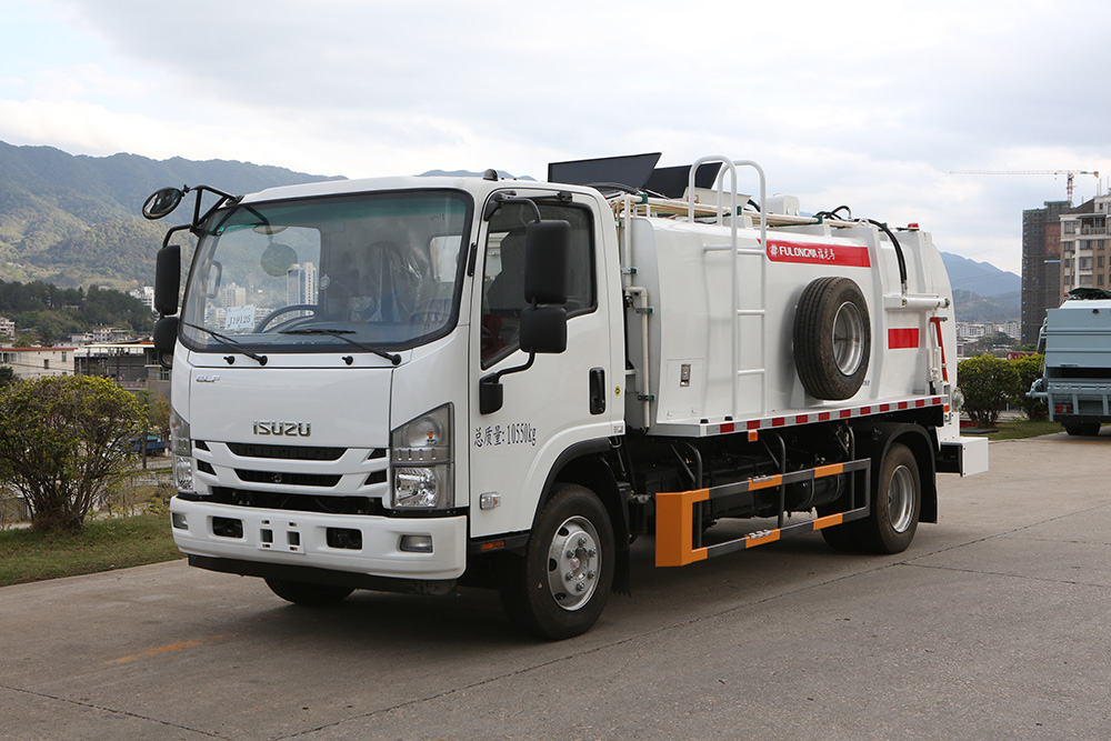 kitchen garbage truck