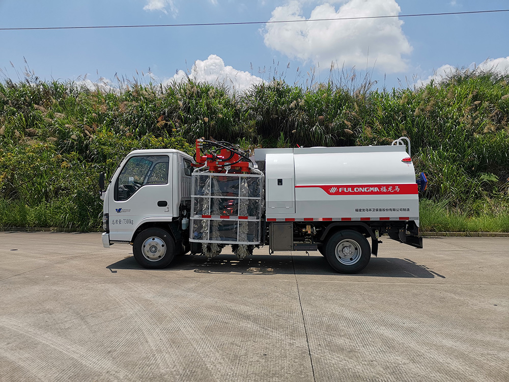 camion de nettoyage de garde-corps