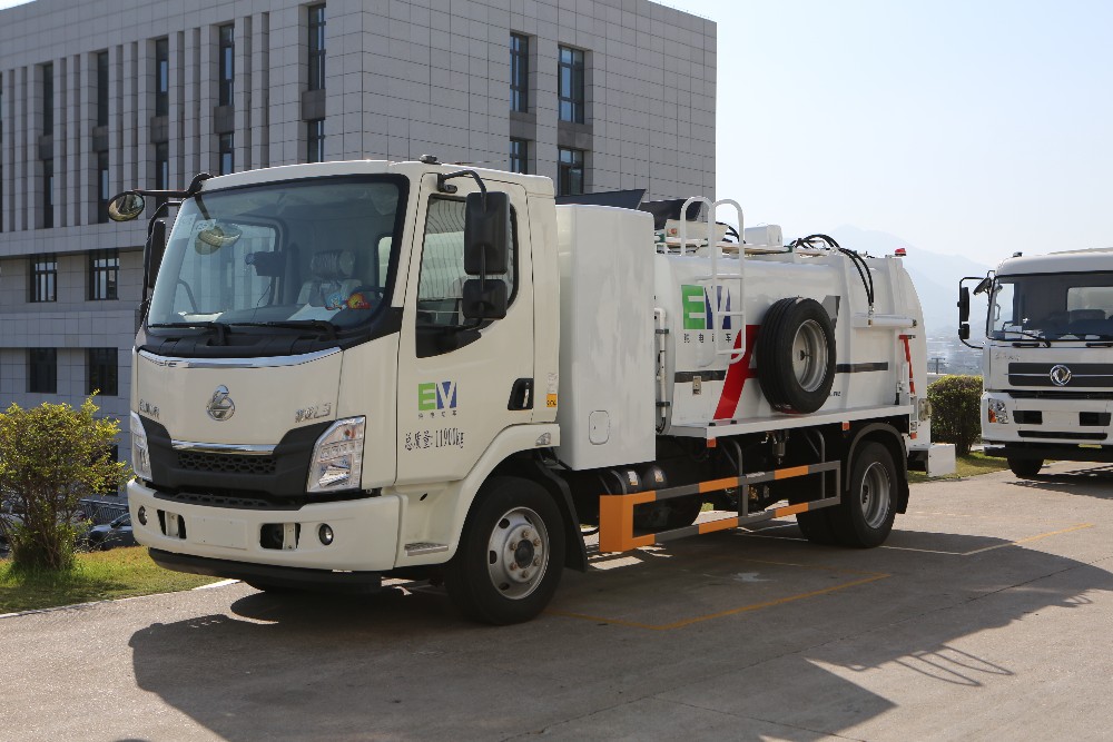 Wet Waste Collection Truck
