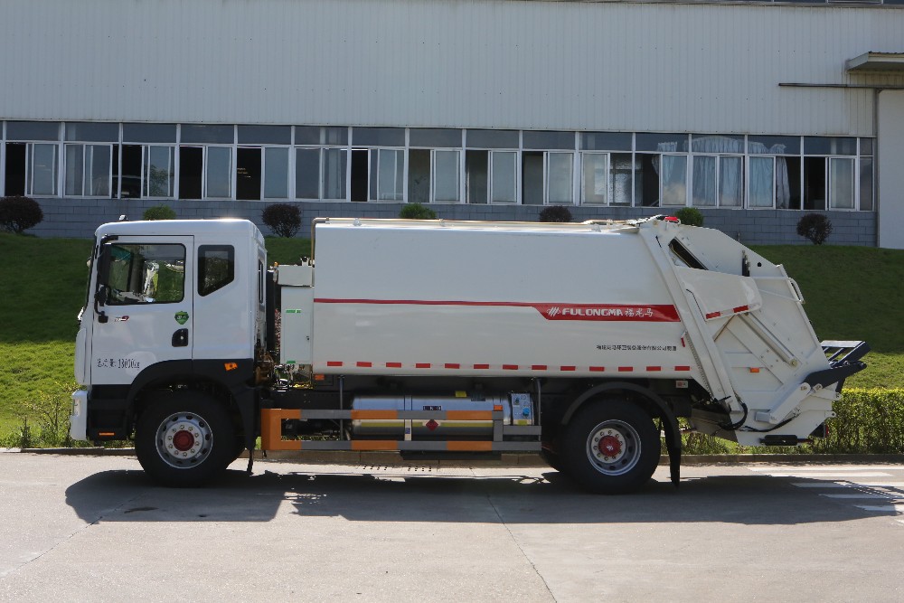 natural gas garbage trucks