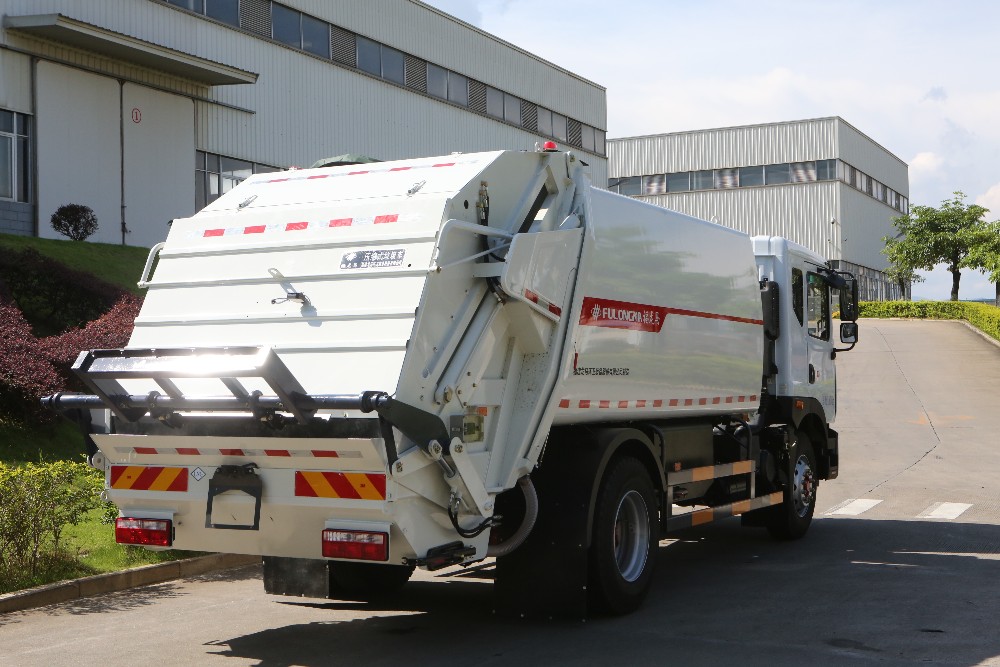 natural gas garbage trucks