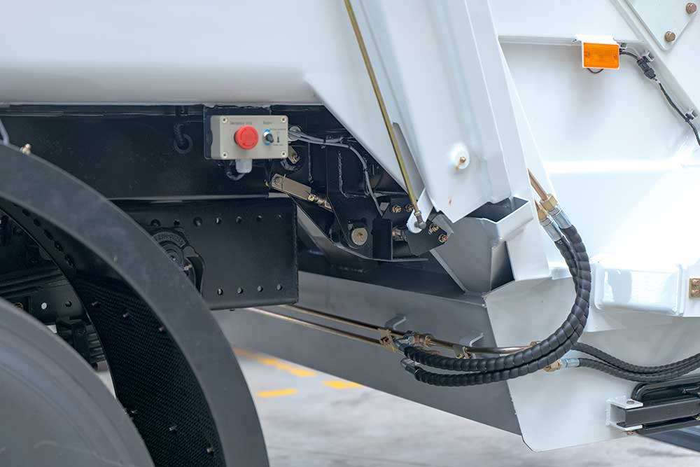 What is a compression garbage truck? What is the use?