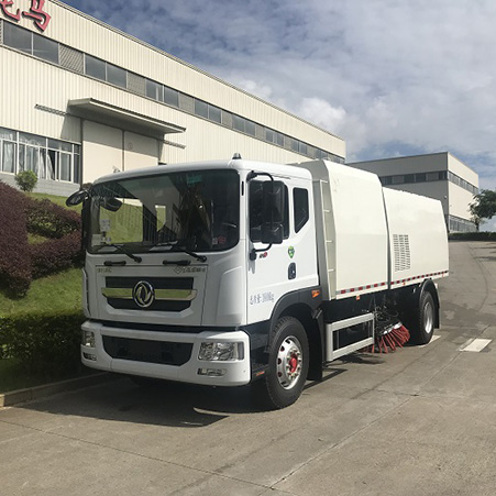 What Makes a Road Sweeper Truck Effective in Different Weather Conditions