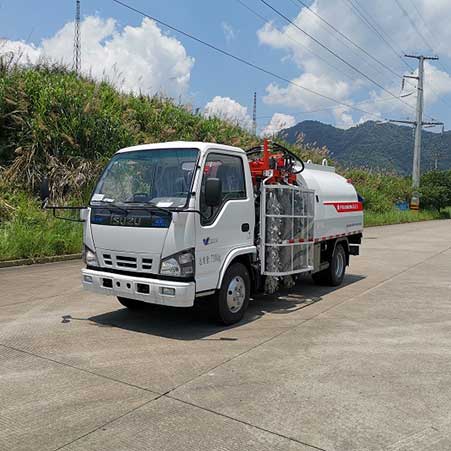 A Closer Look at Road Guardrail Cleanout Vehicles: Function, Design, and Impact