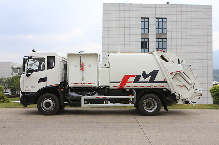 Waste Bin Trucks: The Backbone of Municipal Cleanliness