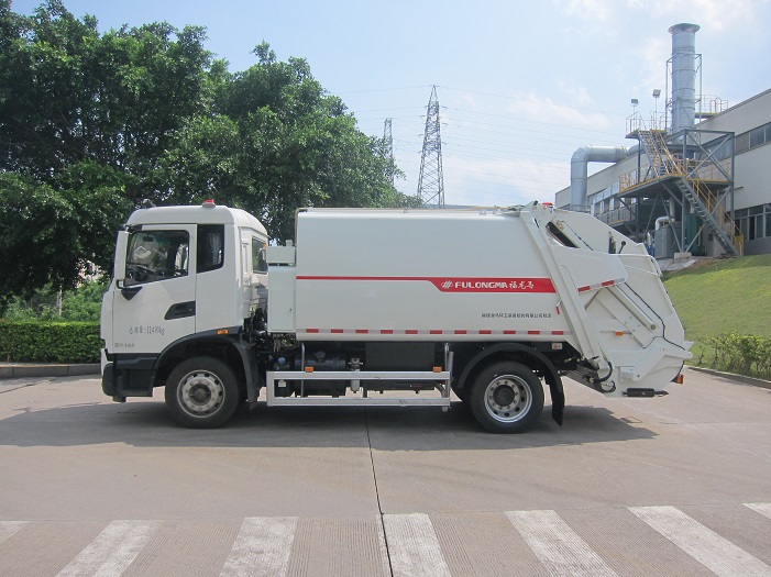 How Do Dumpster Trucks Maximize Efficiency?