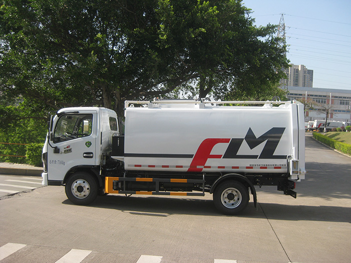 How Waste Bin Trucks Tackle Extreme Weather and Natural Disasters
