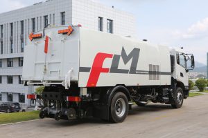 A common high-efficiency setup involves a central four-disc sweep combined with a rear vacuum nozzle
