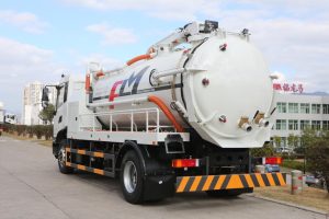 a robust sewer suction truck designed to tackle deep-seated debris