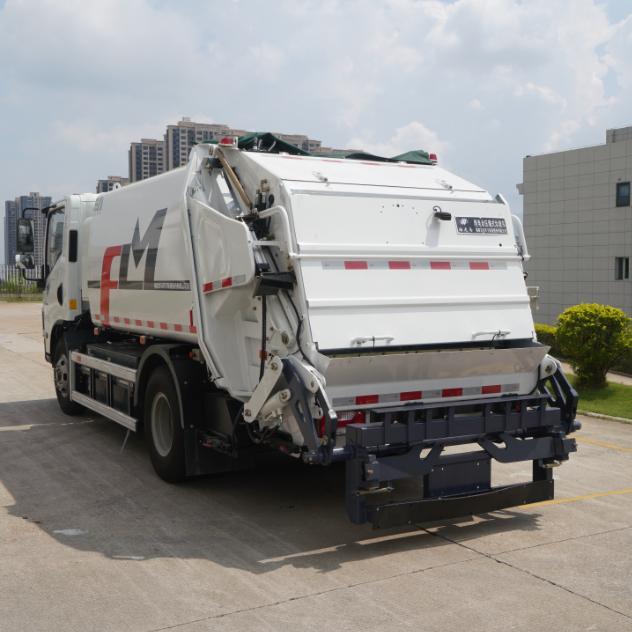 Electric Garbage Compactor Truck for Urban Waste Collection: Route Planning Guide